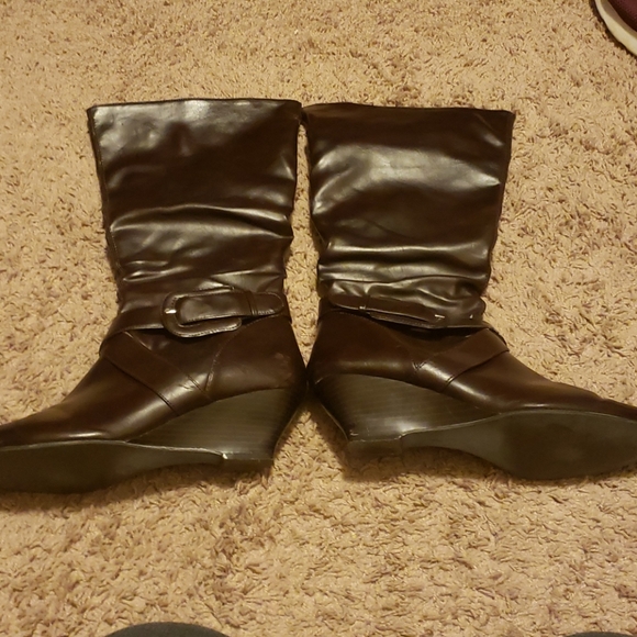 Rampage Wedge Boots - Picture 1 of 5